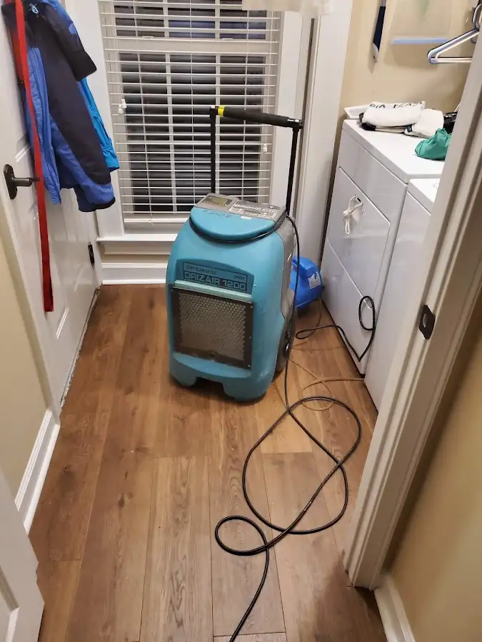 Commercial dehumidifier deployed for Crawl Space Restoration in Fort Dodge